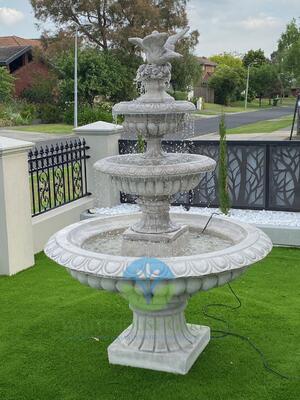 Whitehouse Gardens Signature 3 tier fountain water feature with kissing doves